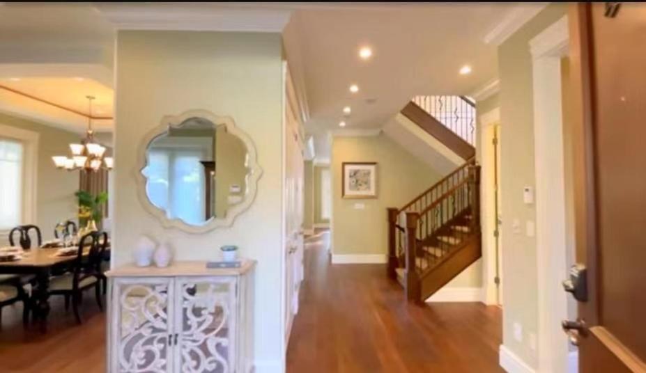 Spacious Cozy House In Vancouver West Luaran gambar